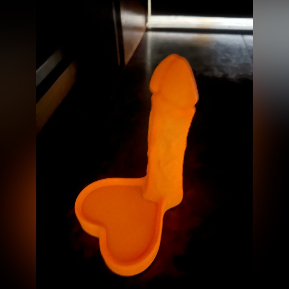 The Blow in the Dark 🐓 Jewelry Holder - Picture 4 of 6